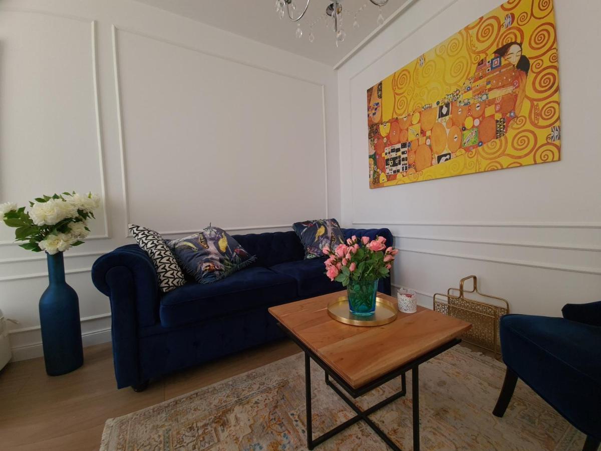 Apartment Trixi Maksimijan Pula Bagian luar foto