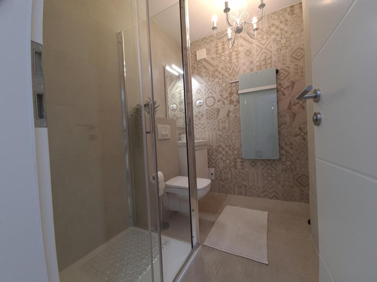 Apartment Trixi Maksimijan Pula Bagian luar foto